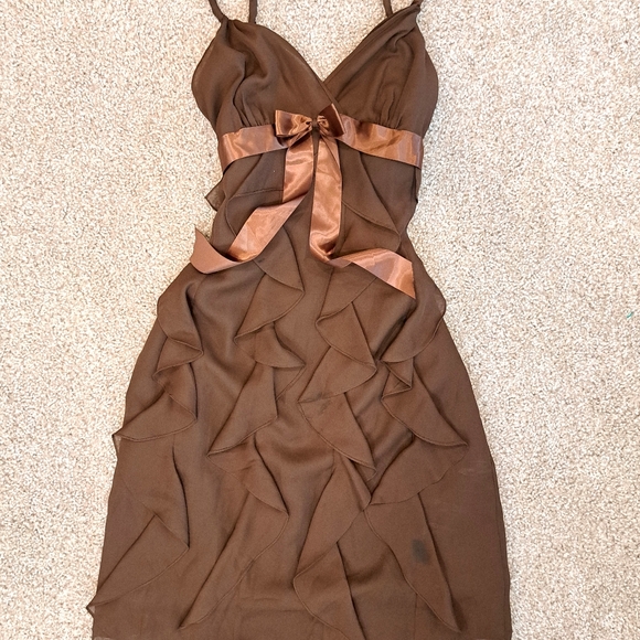 90s Vintage Isadora Brown Ruffle Dress - Picture 2 of 3